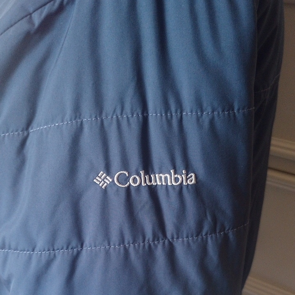Columbia Blue Puffer Jacket with Fur-Trimmed Hood - Picture 2 of 8